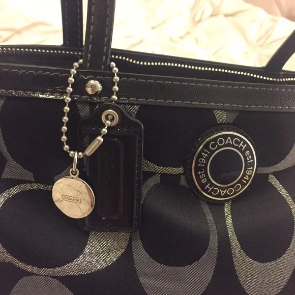 Authentic Coach Signature Stripe Tote, never used! - Picture 3 of 4